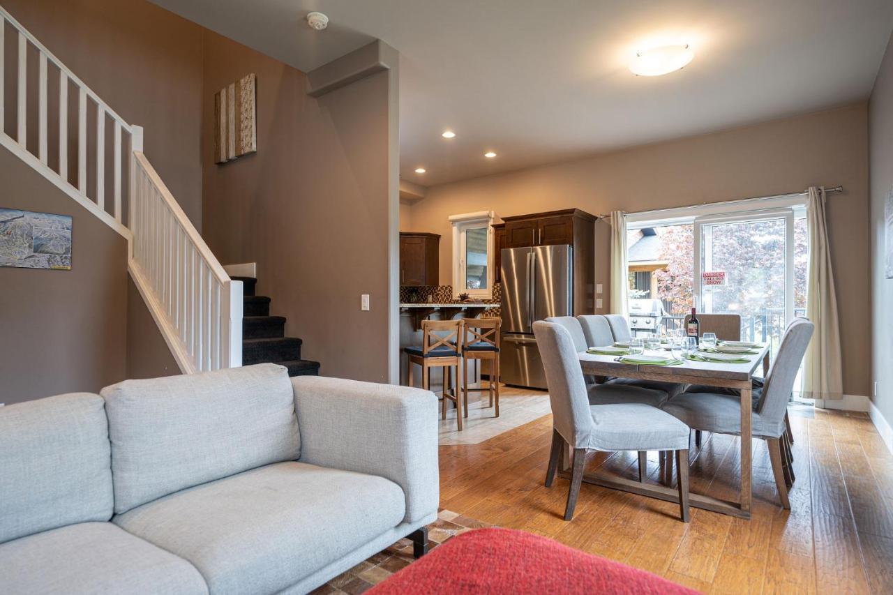 Aspen Lodge By Revelstoke Vacations מראה חיצוני תמונה